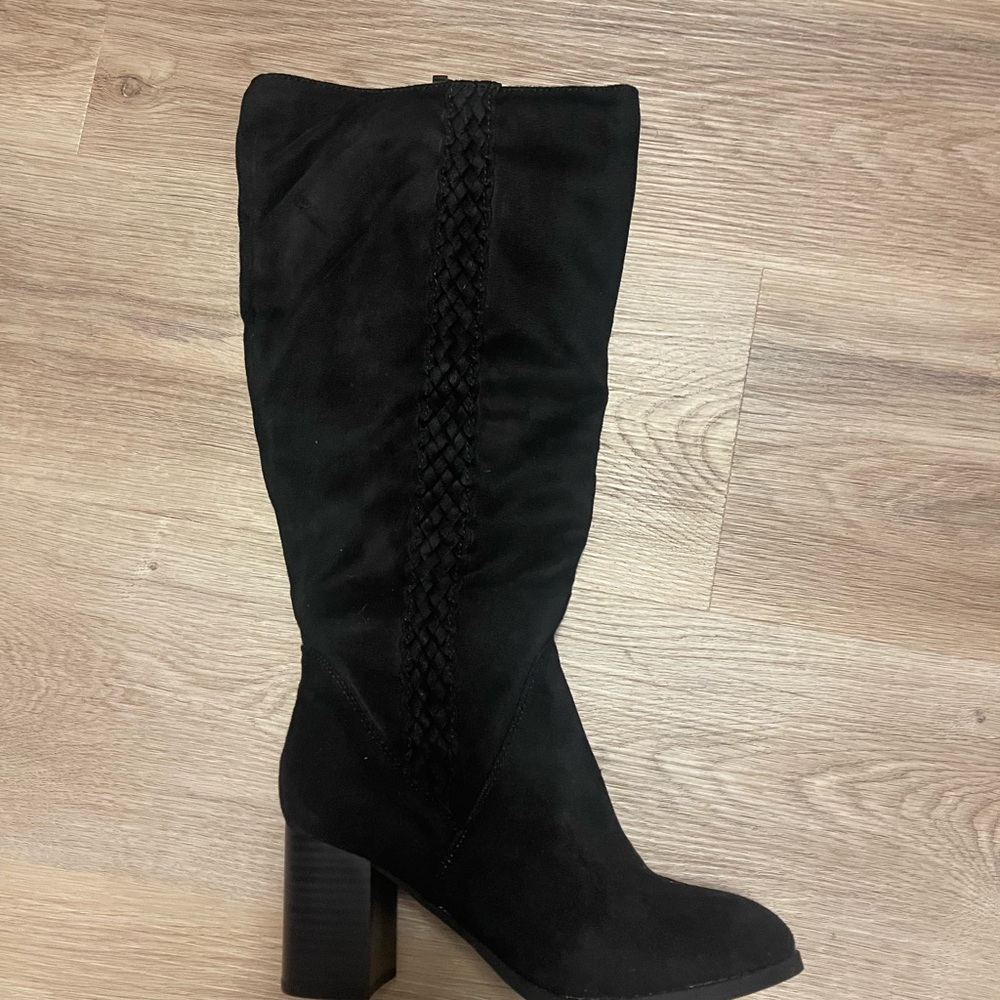 High rise boots size 7